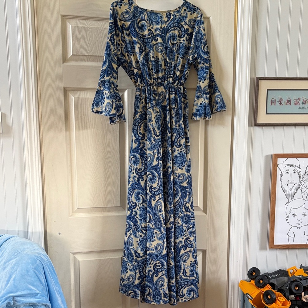Blue and cream Paisley Maxi Dress - Picture 3 of 4